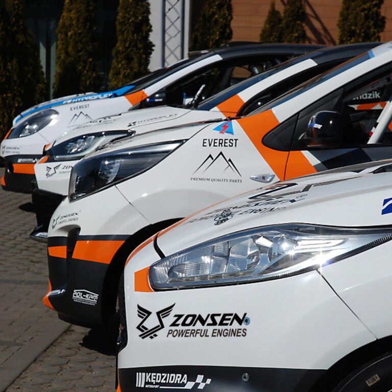Garden Parts i Zonsen oficjalnymi sponsorami zespołu wyścigowego Garden Parts Rally Team.